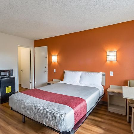 Motel 6-Beaverton, Or Bagian luar foto