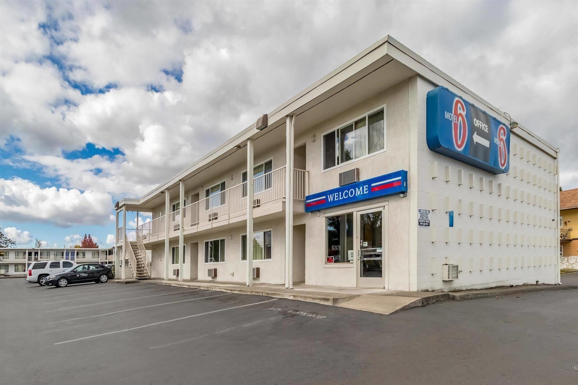 Motel 6-Beaverton, Or Bagian luar foto