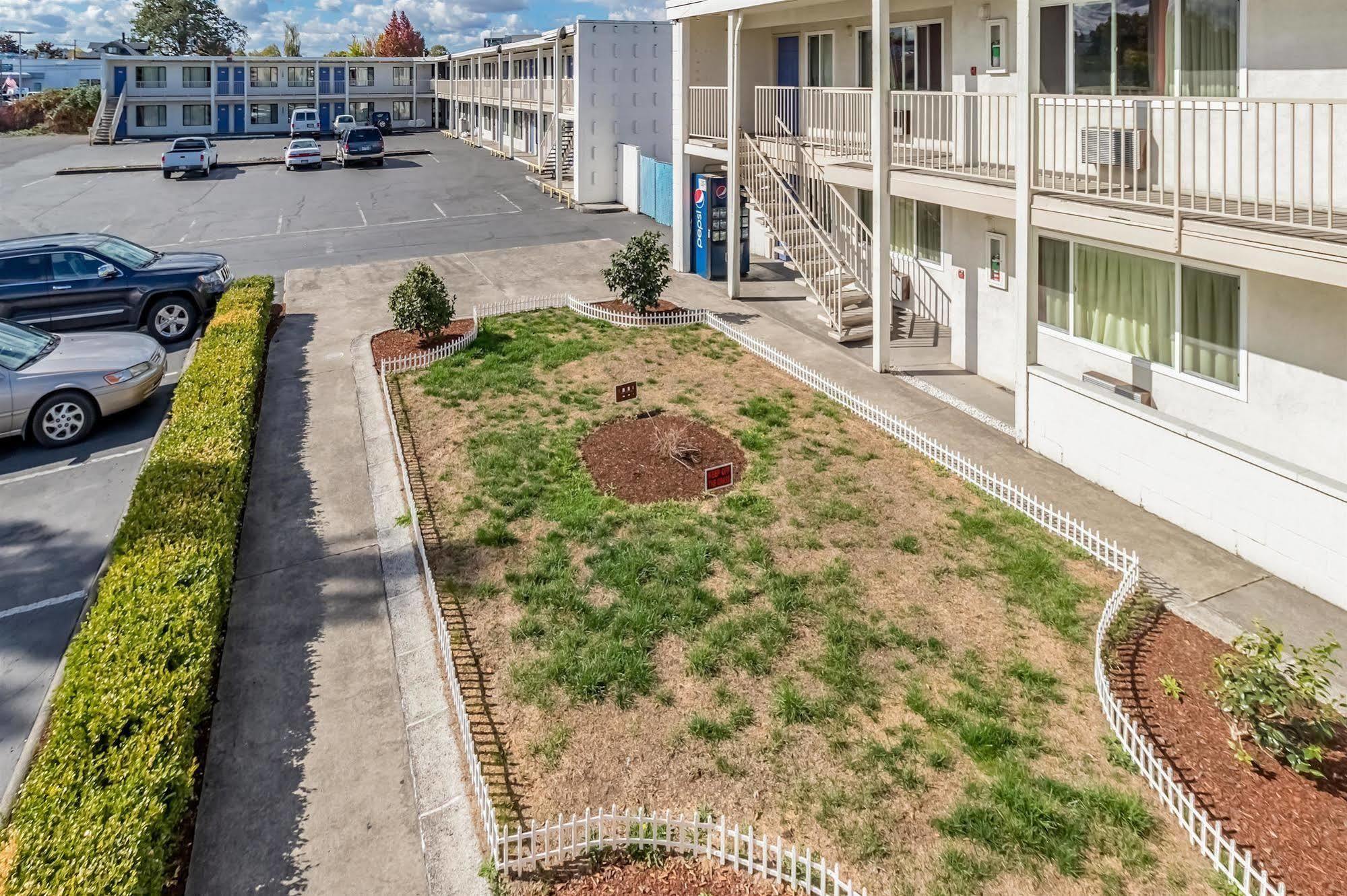 Motel 6-Beaverton, Or Bagian luar foto